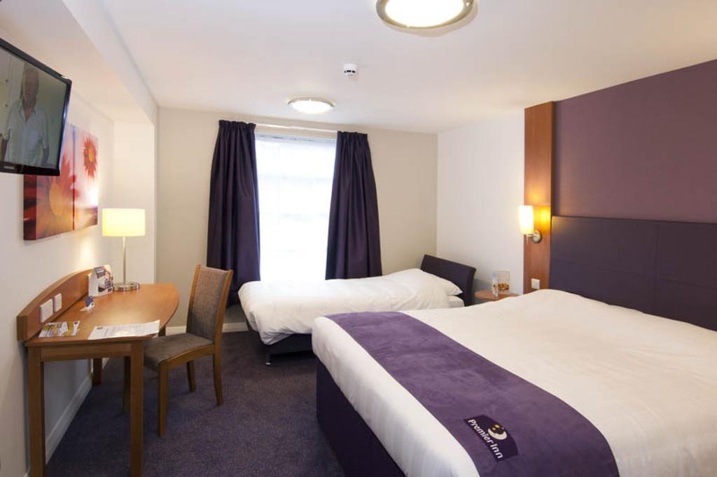 Premier Inn Stratford Upon Avon Waterways Oda fotoğraf