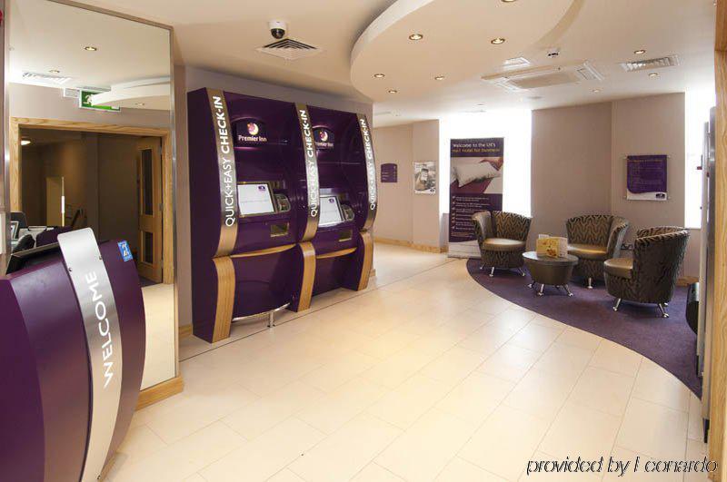 Premier Inn Stratford Upon Avon Waterways Dış mekan fotoğraf